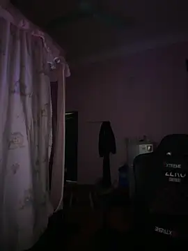 Kiee-lee online show from 04-13-26, 03:38