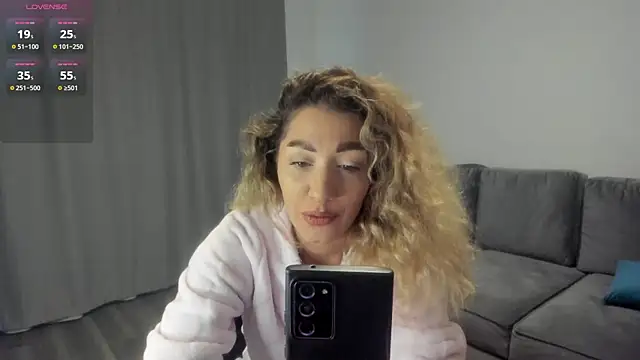 rossana doll online show from 01-14-26, 07:01