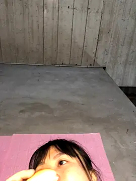 Snapshot of dovia-ba chatting on 12-20-25, 01:19 dovia-ba online show from 12-20-25, 01:19