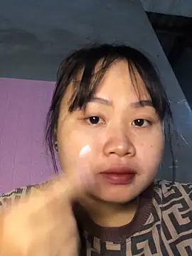 Snapshot of dovia-ba chatting on 12-21-25, 12:46 dovia-ba online show from 12-21-25, 12:46