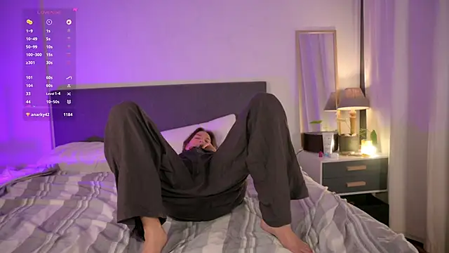 Amazon Fae online show from 02-14-26, 03:01