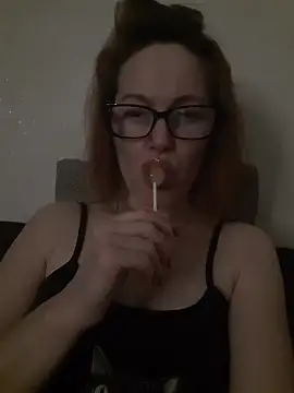 LanaOlbenst online show from 04-11-26, 07:39