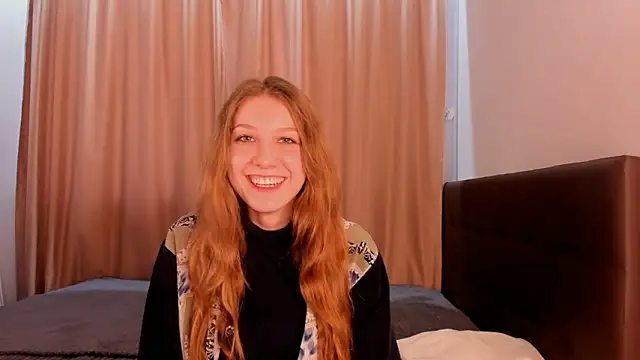 Snapshot of HazeLuneth chatting on 02-16-26, 07:40 HazeLuneth online show from 02-16-26, 07:40