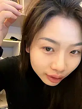 GYYoo online show from 01-12-26, 07:04