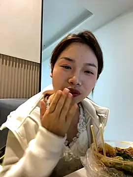 GYYoo online show from 11-26-25, 05:07