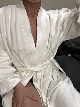 Snapshot of mitao_xx chatting on 01-07-26, 04:23 mitao xx online show from 01-07-26, 04:23