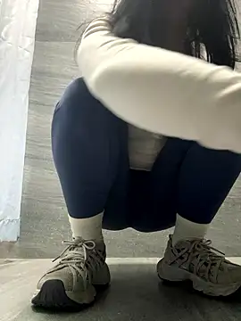 Snapshot of mitao_xx chatting on 01-13-26, 03:21 mitao xx online show from 01-13-26, 03:21