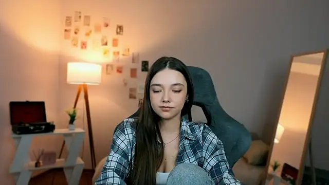 Vexorine online show from 04-18-26, 07:58