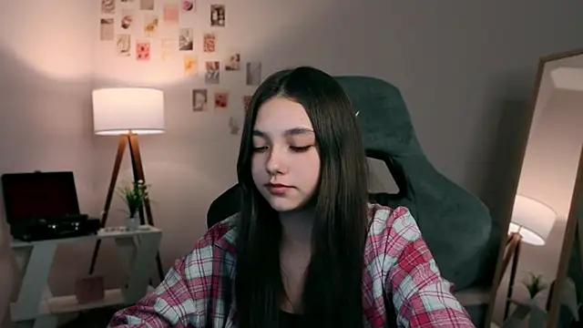 Vexorine online show from 12-04-25, 07:24