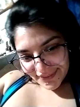 Snapshot of YouladyVidal chatting on 11-20-25, 11:25 YouladyVidal online show from 11-20-25, 11:25