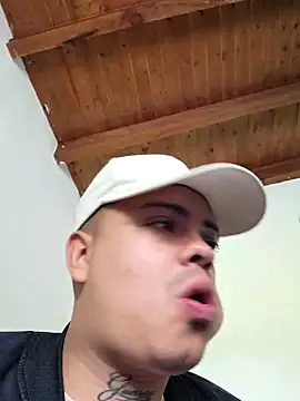 Teo Vanegass online show from 11-20-25, 03:56