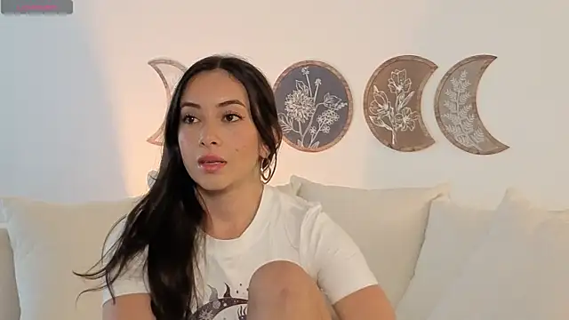 IsabellaSandoval online show from 04-18-26, 08:53