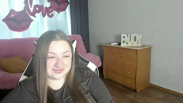 GirlPlayer online show from 05-14-26, 08:00