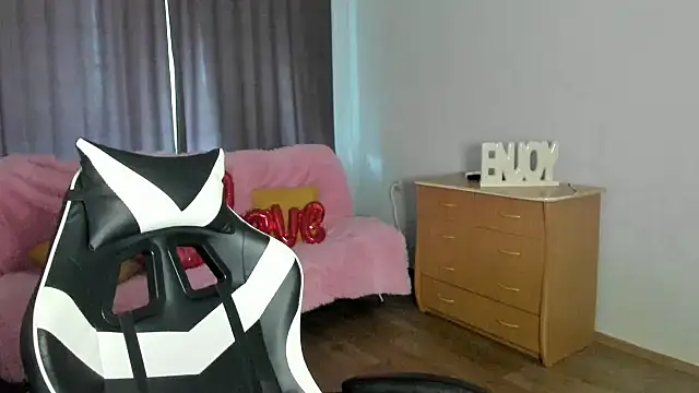 GirlPlayer online show from 05-25-26, 08:46