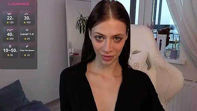 Daria Promisess online show from 11-25-25, 05:08