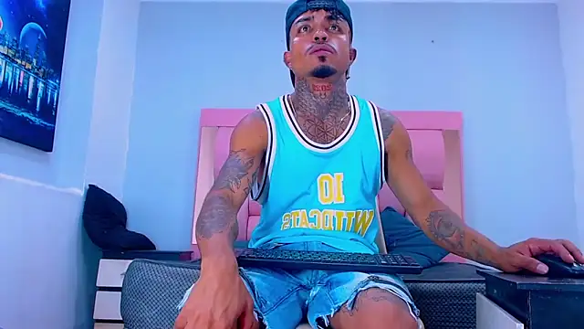 Hot Latino x online show from 02-16-26, 12:37