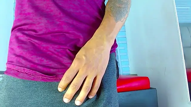 Hot Latino x online show from 03-14-26, 12:44