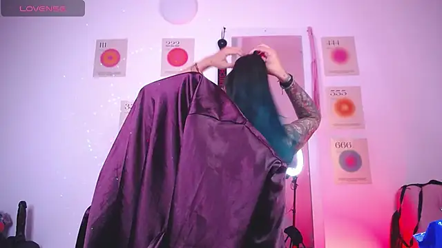 LunaAponte online show from 02-27-26, 02:45