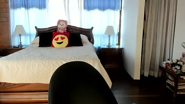 Charlotte-Willson online show from 02-09-26, 09:46