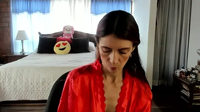 Charlotte-Willson online show from 02-10-26, 03:44