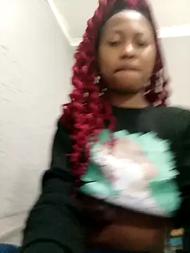 Sweethoneypot25 online show from 02-01-26, 09:07