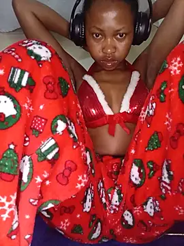 Sweethoneypot25 online show from 06-14-26, 10:44