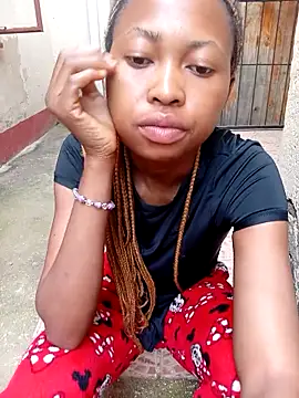 Sweethoneypot25 online show from 12-17-25, 03:06