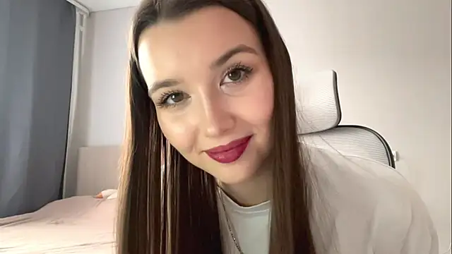 Annie SmiIe online show from 11-21-25, 06:23