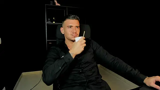 ElijahThorne online show from 04-07-26, 05:20