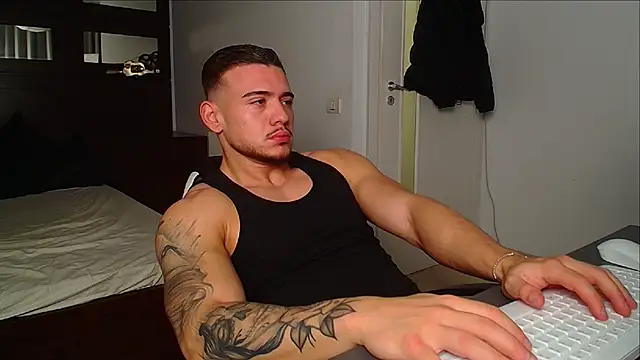 ElijahThorne online show from 11-28-25, 05:40