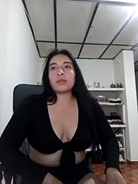 kira-stormm online show from 05-19-26, 12:37