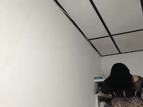 Snapshot of kira-stormm chatting on 02-19-26, 09:34 kira-stormm online show from 02-19-26, 09:34