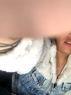 Snapshot of Bailey_Pink chatting on 11-24-25, 05:13 Bailey Pink online show from 11-24-25, 05:13