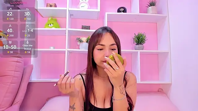 kittyMelvis online show from 11-25-25, 11:43