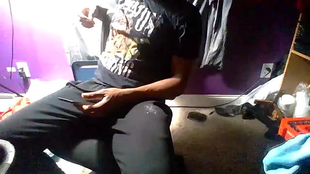 Worlds Finest Chocolate online show from 11-20-25, 07:25