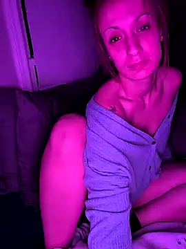 LexiLuxi online show from 12-17-25, 06:29