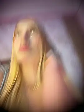 Snapshot of valeryfox__ chatting on 02-28-26, 01:11 valeryfox online show from 02-28-26, 01:11