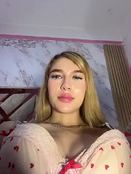 Snapshot of valeryfox__ chatting on 12-05-25, 12:59 valeryfox online show from 12-05-25, 12:59