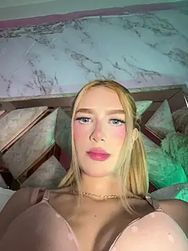 Snapshot of valeryfox__ chatting on 01-06-26, 12:25 valeryfox online show from 01-06-26, 12:25