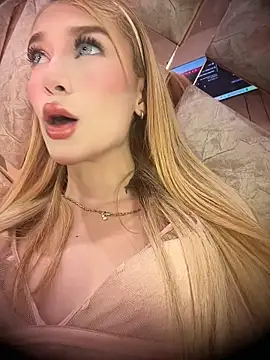 valeryfox   online show from 04-22-26, 01:23
