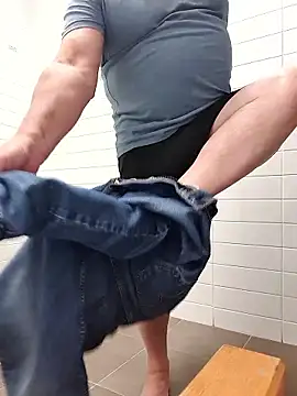 bighopey73 online show from 01-09-26, 03:24