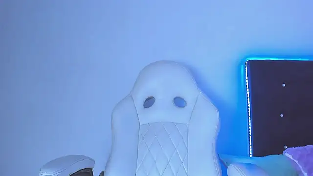 Snapshot of veronicaa_squirt chatting on 02-21-26, 04:14 veronicaa squirt online show from 02-21-26, 04:14