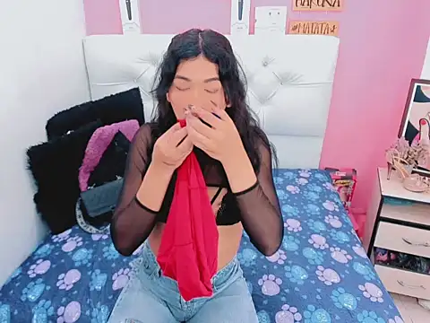 xwetdreamsx online show from 04-14-26, 08:03