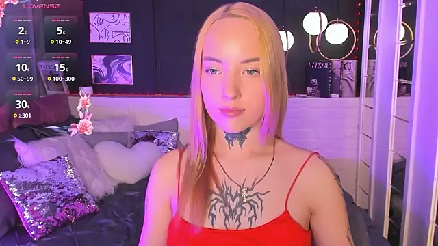 Snapshot of MarquiseMuse chatting on 03-01-26, 06:02 MarquiseMuse online show from 03-01-26, 06:02