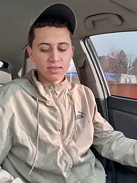 Snapshot of Abrahanm1 chatting on 11-20-25, 09:15 Abrahanm1 online show from 11-20-25, 09:15