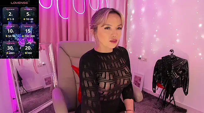 HikariWen online show from 12-05-25, 05:44