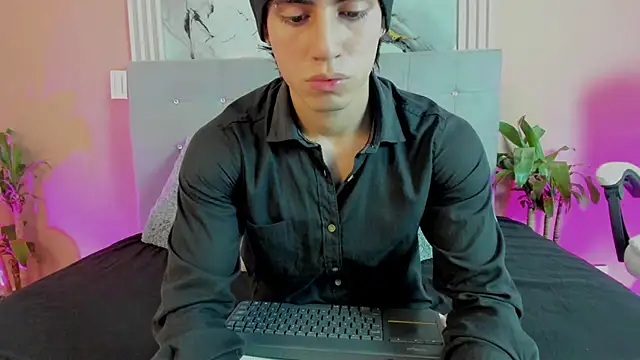 eren jeager online show from 02-24-26, 01:17