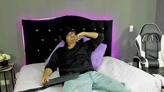 eren jeager online show from 04-22-26, 01:45