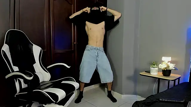 eren jeager online show from 04-05-26, 01:34