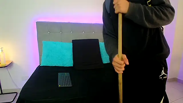 eren jeager online show from 12-13-25, 08:04